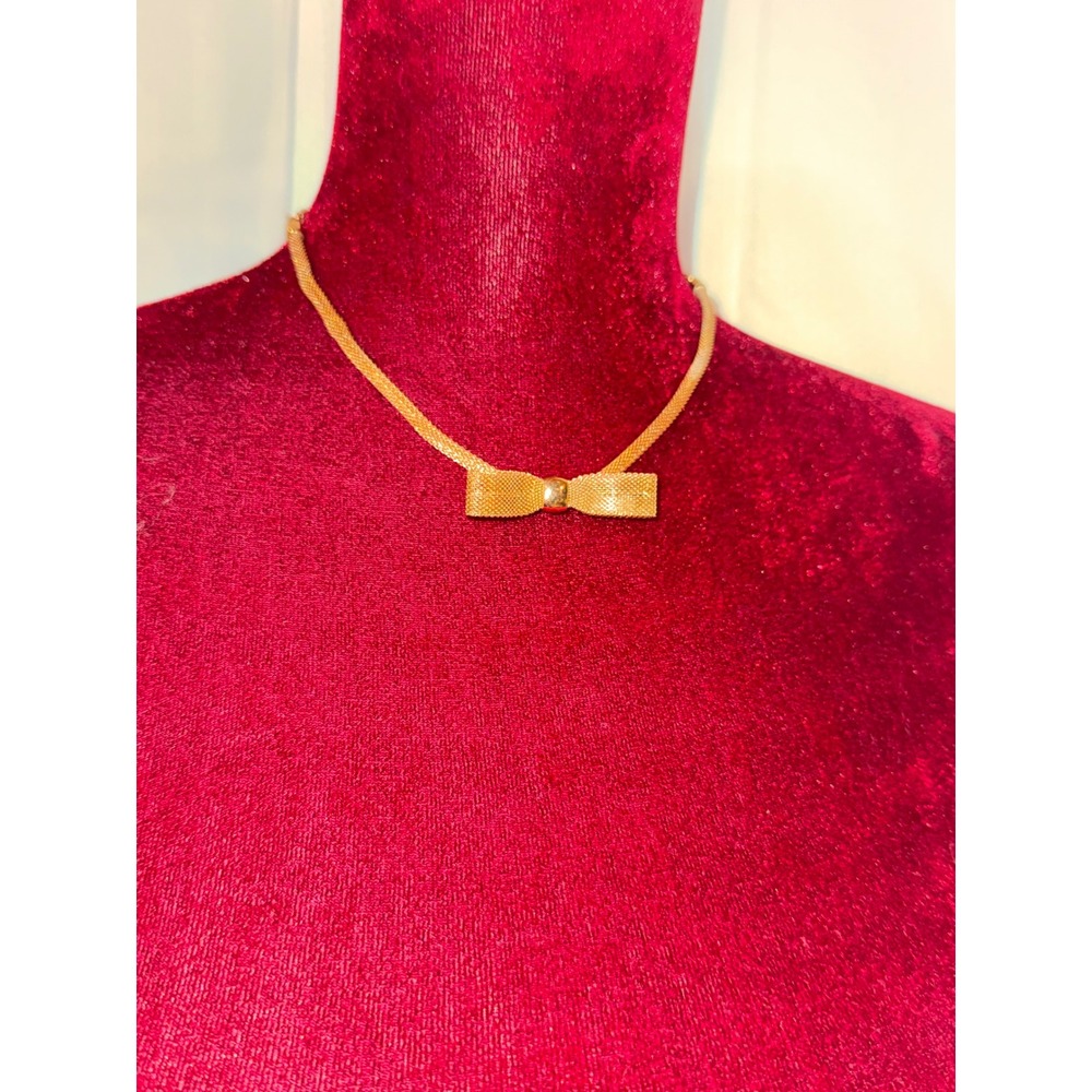 Sarah Coventry Gold Tone Mesh Bow Necklace Choker Elegant Statement Jewelry